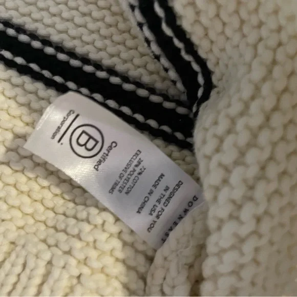 DownEast Cream and Black Knit Sweater - Picture 4 of 4
